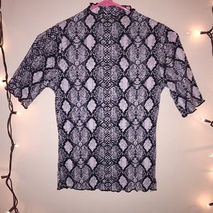Snake Skin Mock Neck- Quarter Sleeve Crop Top